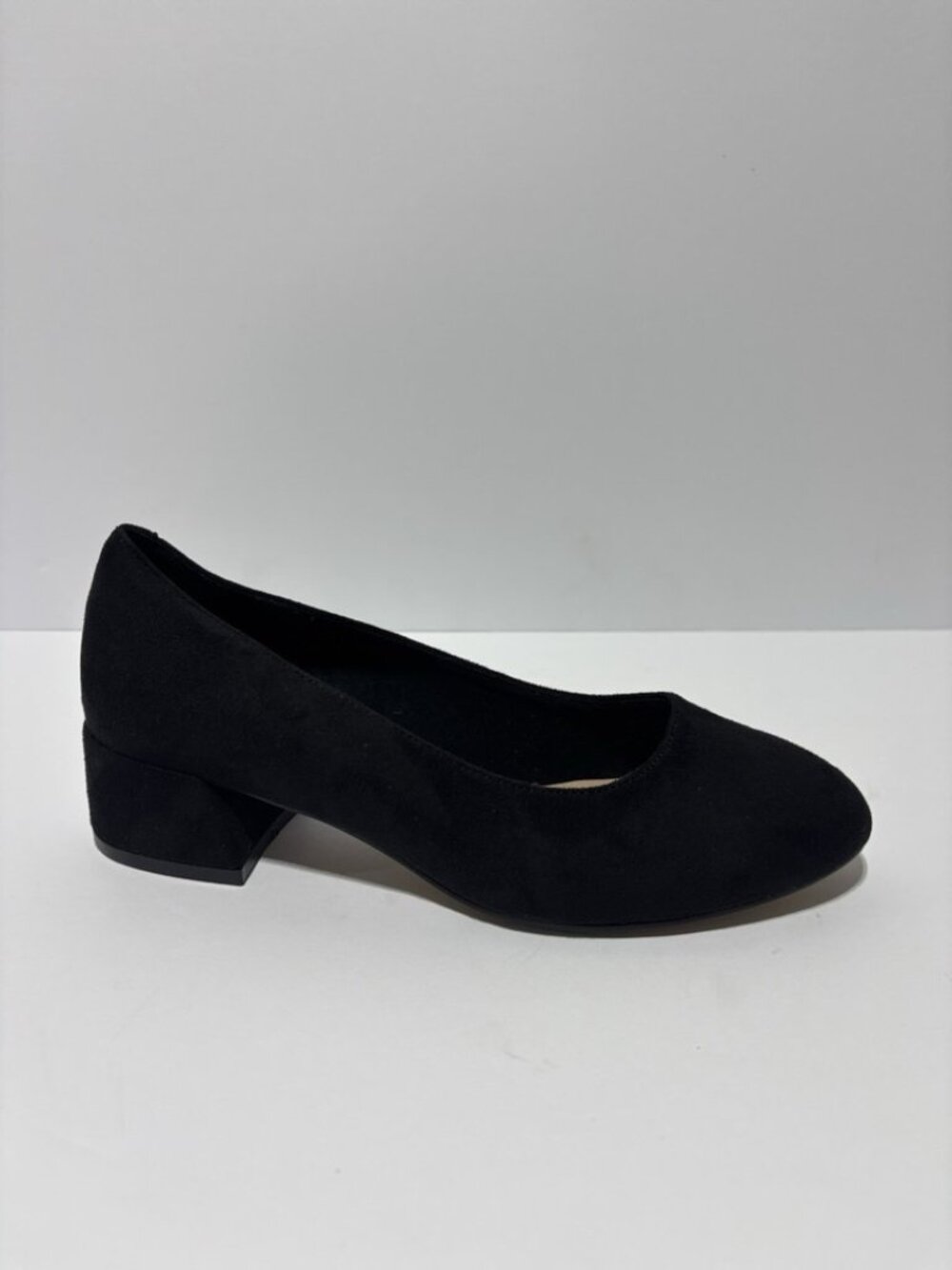Journee Collection Women’s Sarii Black Block Heel Pumps, Size 7.5 M